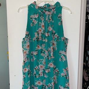 New York & Co Green Floral Shift Dress with Tie